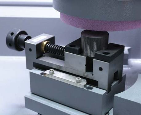 Universal vise